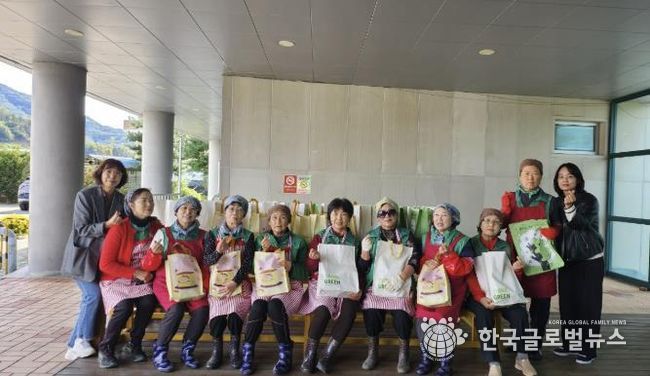 양평군 강하면 새마을회, 저소득 독거노인 45가구에 사랑의 반찬 나눔 행사 진행