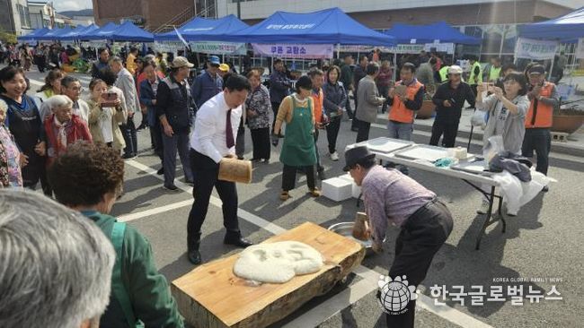 가평군 설악면 농산물 직거래 대장터 '성황'