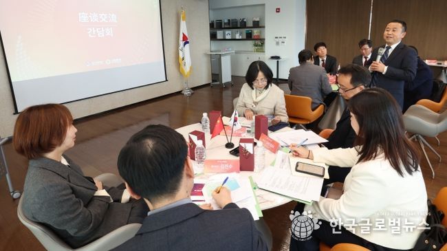 청두시 교육국 관계자 방문