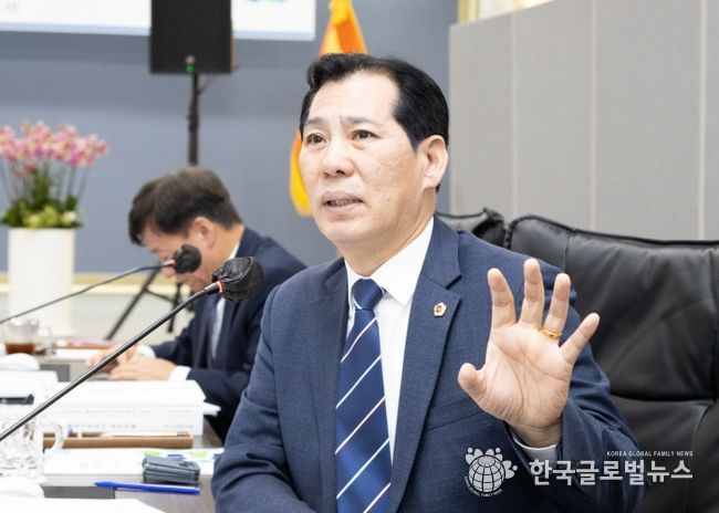 경기도의회 안전행정위원회 이영봉 의원(더불어민주당, 의정부2)