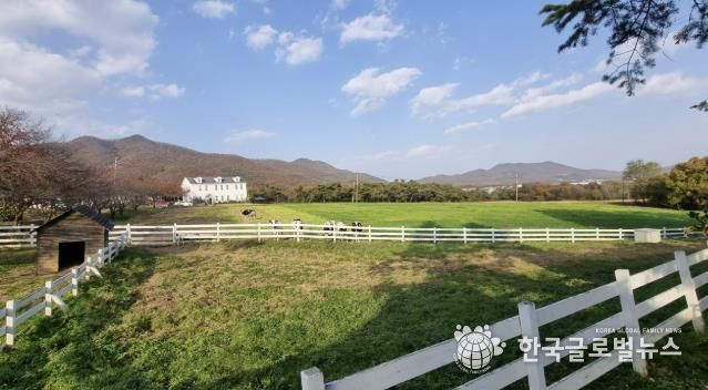 전국 최우수 친환경 농장으로 선정된 '농도원목장'