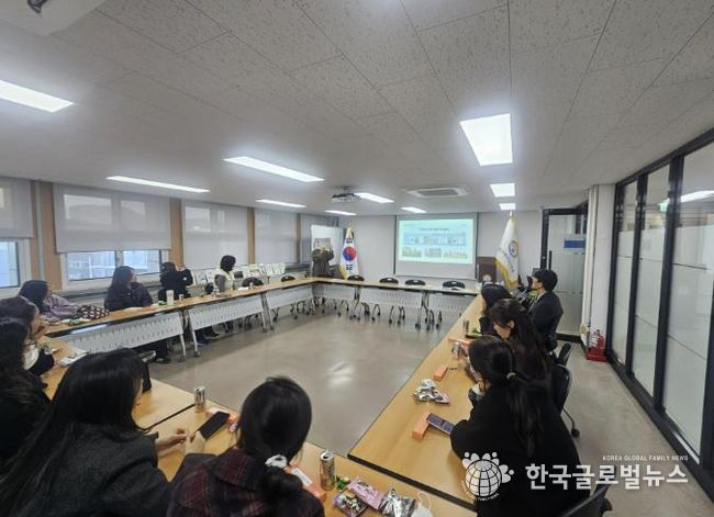 가평교육지원청, 디지털(AI) 활용 책쓰기 프로젝트 운영 연수 개최