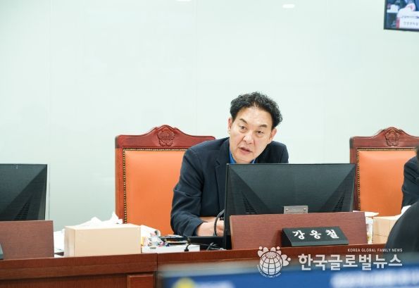 경기도의회 강웅철 의원