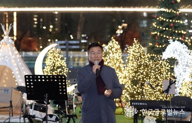 신상진 성남시장, 판교역 광장 성탄 트리 점등식 참석