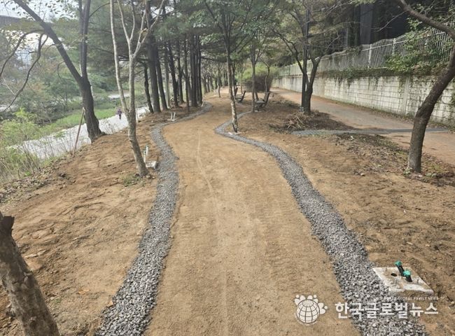 곤제역 흙향기 맨발길