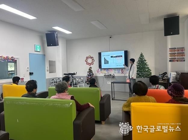 평택시 안중보건지소, 가족사랑주간보호센터 대상 '백세건강! 구강 관리 교실' 프로그램 운영!