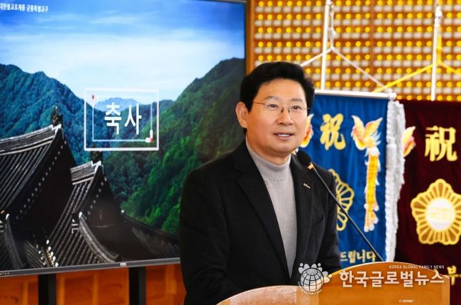 14일 호국선봉사에서 이상일 시장이 축사를 하고 있다