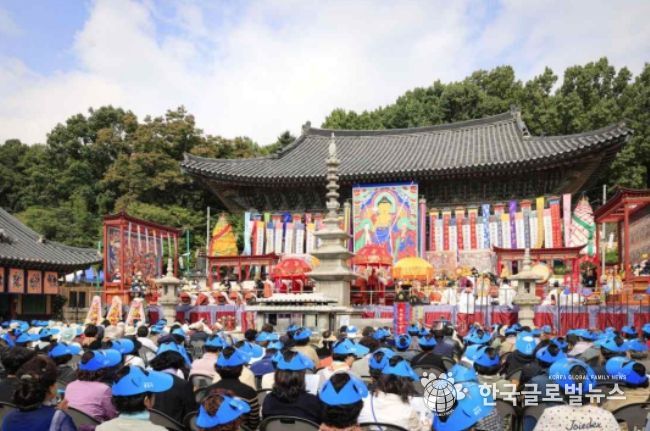 국가무형유산 '봉은사 생전예수재' 전경(사진제공: (사)국가무형유산 봉은사 생전예수재보존회)