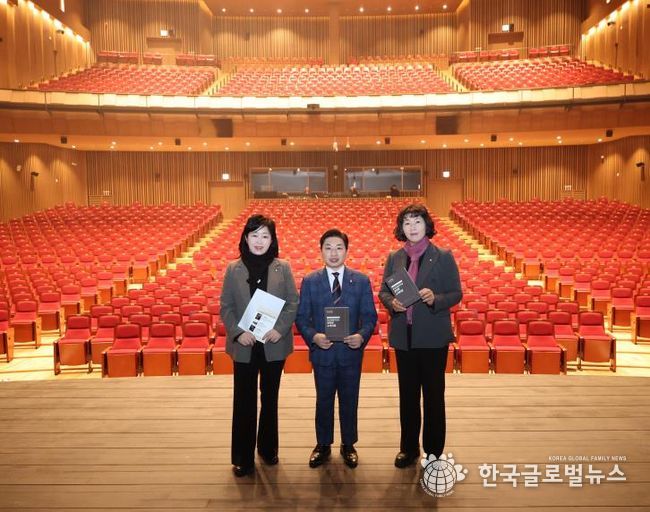 문복위 위원 현장점검 기념 사진