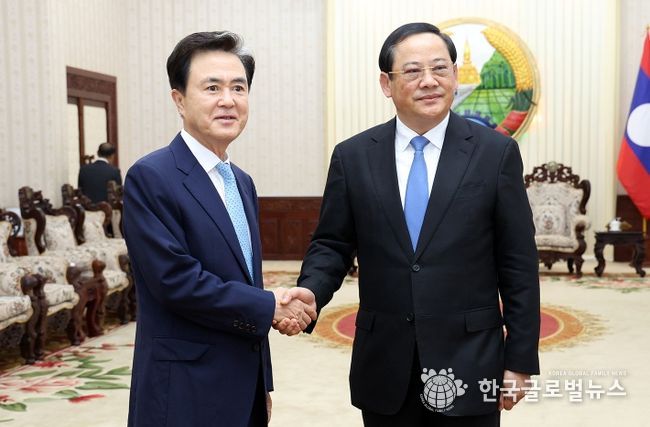 라오스 총리 접견