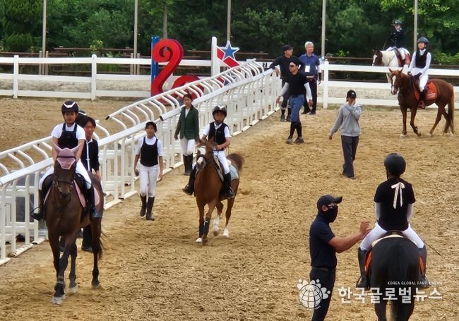 이천시 유소년 승마단