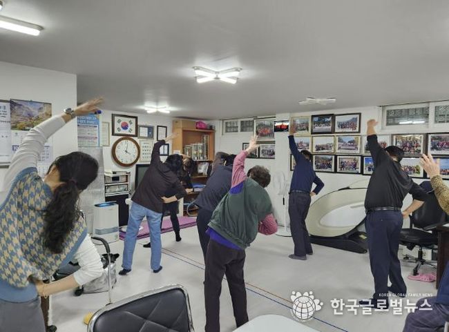 화성특례시가 온돌경로당 프로그램을 운영하고 있다