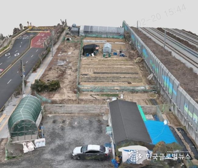 드론으로 촬영한 사유지를 3차원 공간정보 형태로 구축한 모습