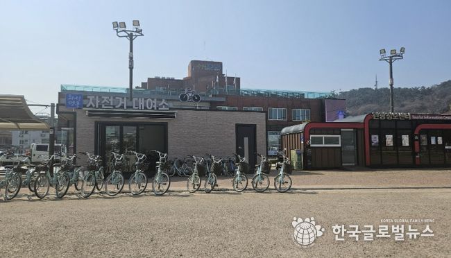 행궁동 공영자전거대여소 전경