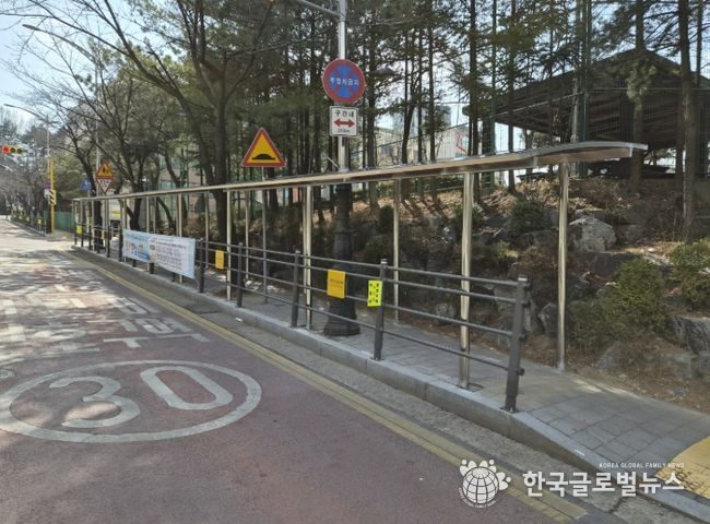 죽전동 현암초 캐노피 설치