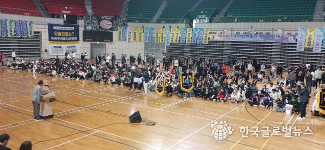 ‘제10회 진주시협회장기 배드민턴대회 ’개최