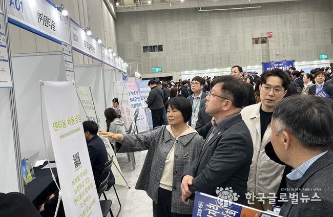 수원특례시의회 장정희 의원, “청년 취업 기회 넓힌 수원시 일자리박람회… 지속 발전 기대”